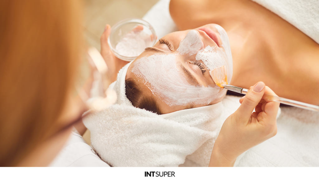 מסכות קוריאניות לפנים: הסוד למראה מתוח וזוהר ב-15 דקות